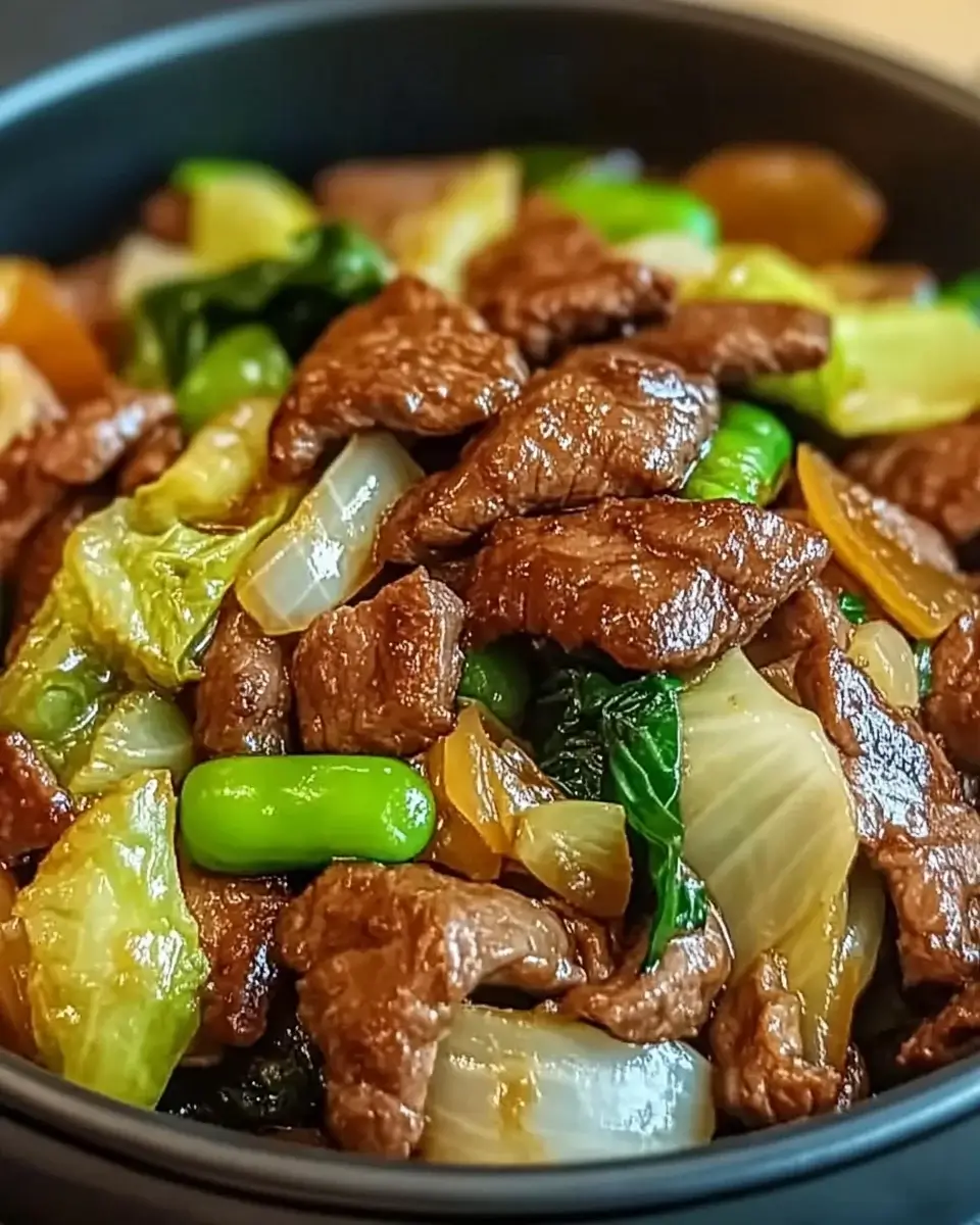 Rindfleisch-Kohl-Wok: Ein schnelles, herzhaftes Rezept!