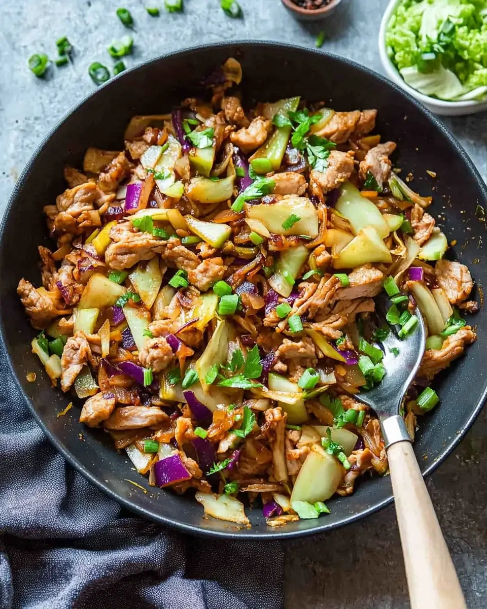 Paleo Egg Roll in a Bowl: Einfaches, gesundes Rezept!