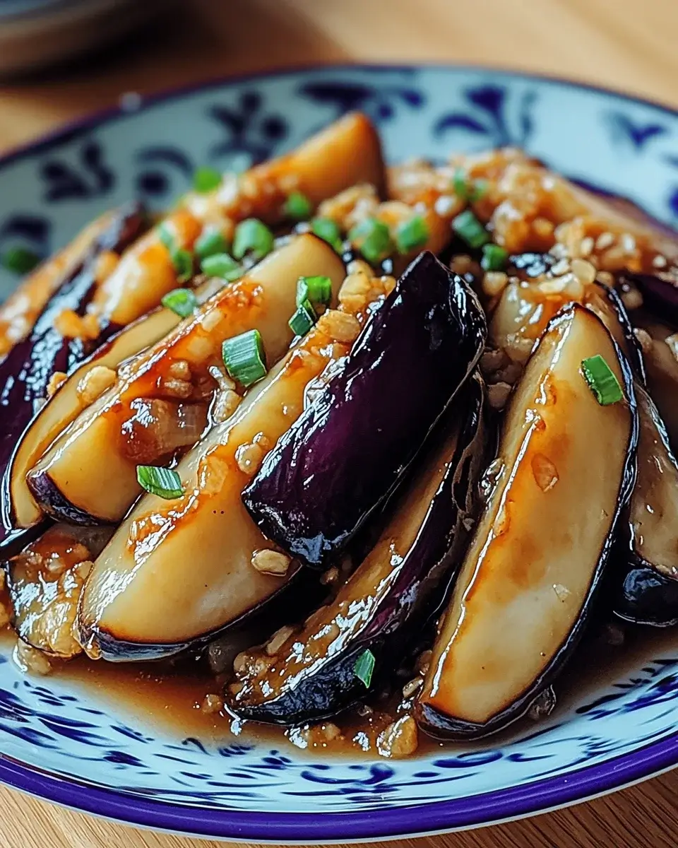 Chinese Eggplant with Garlic Sauce: Einfach und lecker!
