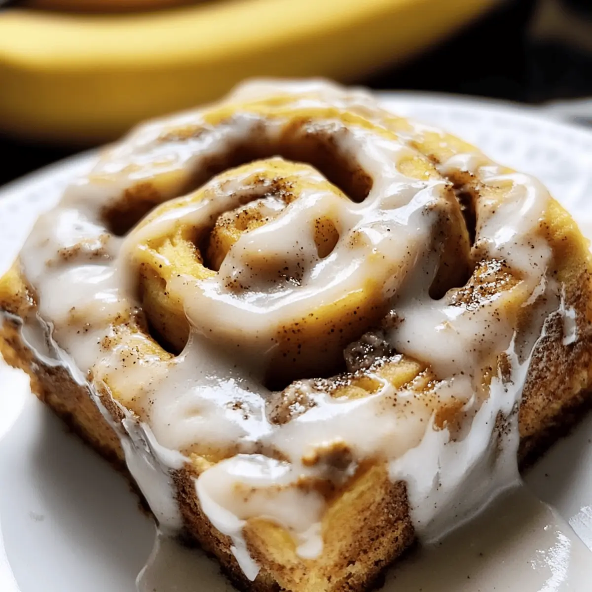 Banana Bread Zimtschnecken mit Frischkäseglasur